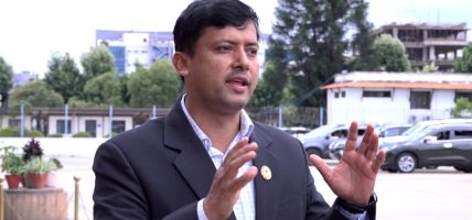 निलो रिबन र कालो लुगामा स्टन्ट गर्नु जरुरी छैन : बर्तौला