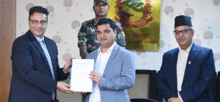 नागरिकले उचित मूल्यमा औषधि पाउने वातावरण तयार गरिन्छ : मन्त्री पौडेल