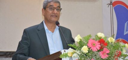 संसद अवरुद्ध गर्नुपर्ने कुनै कारण छैन, प्रतिनिधिसभाबाट असार १५ भित्रै शिक्षा विधेयक पारित हुन्छ : गृहमन्त्री लेखक