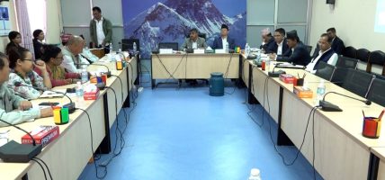 संसद भवन निर्माणको म्याद थपिएको र मन्त्री अनुपस्थित भएकोमा आक्रोश