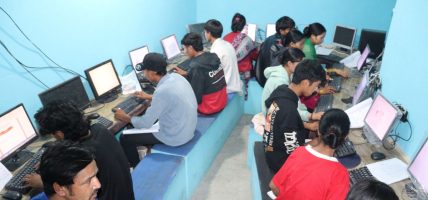मुगुमा एसईई पास भएका विद्यार्थीलाई कम्प्युटर र सिलाइ तालिम