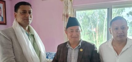 लामाको उपस्थितीमा बानियाँले गरे पदभार ग्रहण