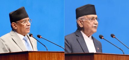 प्रधानमन्त्री ओलीको प्रचण्डलाई जवाफ : ‘कीर्तिपुरमा फ्लडलाइट र प्यारापिट बन्दैछ, हेर्न जानुहोस्’