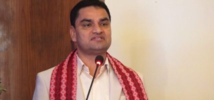संघीय र प्रादेशिक अस्पतालहरु पूर्ण क्षमतामा सञ्चालन गर्ने वातावरण बनाउनुपर्छ : स्वास्थ्यमन्त्री पौडेल
