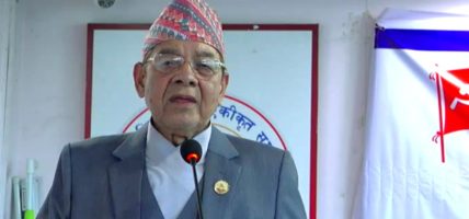 जिम्मेवार वहन गर्न नसक्ने ‘नक्कली कम्युनिष्ट’ हो : वामदेव गौतम