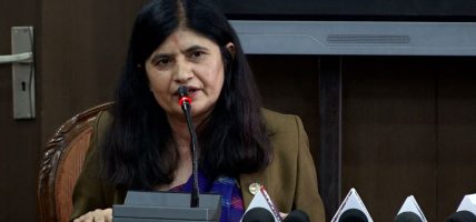 संघीयताको बारेमा नीतिगत रुपमा गम्भिर हुनुपर्छ : मन्त्री न्यौपाने