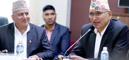 अर्थमन्त्री पौडेलद्वारा बजेटका लक्ष्य पूरा गर्न सक्रियताका साथ लाग्न निर्देशन, भन्छन्- ‘समस्यामा होइन, समाधानमा केन्द्रित बनौं’