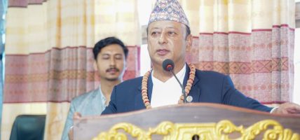 जलविद्युतको विकास गर्न जनशक्तिलाई सीपयुक्त बनाउनुपर्छ : मन्त्री खड्का