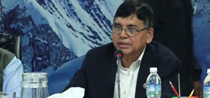 दशै तिहारमा ठ्याक्कै भाडा बढाउने योजना रहेको छैन : मन्त्री दाहाल