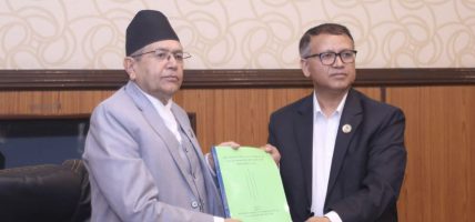 ‘कुलिङ पिरियड’ छानबिन समिति प्रतिवेदन सभामुख घिमिरेसमक्ष पेस, ३७ बैठकपछि निष्कर्ष
