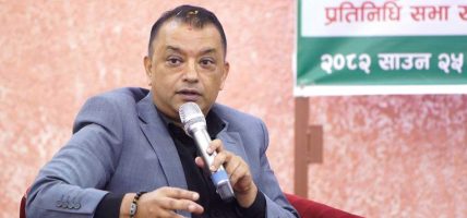 देउवा, ओली र प्रचण्डले राजनीतिबाट सन्यास लिए सबैभन्दा खुसी हुन्छु : गगन थापा