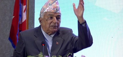 युवालाई विदेश पलायनबाट रोक्न स्वदेशमै रोजगारीका कार्यक्रम तयार गर्नुपर्छ : राष्ट्रपति