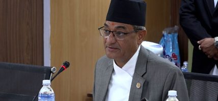 भौतिक पूर्वाधारको अवस्था कमजोरका कारण क्षमताभन्दा बढि कैदीहरु राख्नुपर्ने बाध्यता छ : गृहमन्त्री लेखक