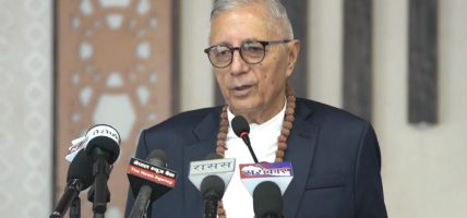कार्यालय सहयोगीको भन्दा शिक्षकको तलब कम छ, यस्तो पनि हुन्छ ? : डा. कोइराला