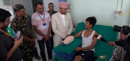 युवासँगै देश घाइते अवस्थामा छ, सबै मिलेर उपचार गरौं : मन्त्री खरेल