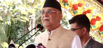 मेरो पासपोर्ट रोक्का गरेर वर्तमान सरकारले सडक तमासा देखायो : ओली