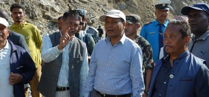 क्षतिग्रस्त विपी राजमार्ग जतिसक्दो छिट्टो सञ्चालनमा ल्याउन निर्देशन