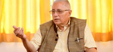 कांग्रेस बैंठकअघि डा. कोइरालाले आफू निकट पदाधिकारीसँग गरे छलफल