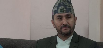 एनआरएनएलाई राजनीतिबाट अलग्गै राख्नुपर्छ : सञ्चारमन्त्री खरेल