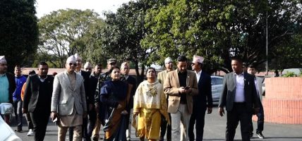 सिंहदरबारको अवलोकनमा पूर्वराष्ट्रपति भण्डारी, छिट्टै पुनर्निर्माण गर्न सुझाव