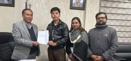 हेटौंडामा सडक विस्तार विवादबीच जेनजी मकवानपुरद्वारा मन्त्री कुलमान घिसिङलाई ज्ञापनपत्र