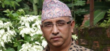 प्रचण्ड-बाबुरामको विसर्जनवाद र विप्लवको माओवादी जग, राज्यसत्ता किन झस्कियो ?