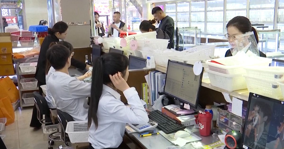 जनवरीमै ५० प्रतिशतले बढ्यो चाँदीको मूल्य, कमजोर डलर र राजनीतिक अस्थिरताको असर