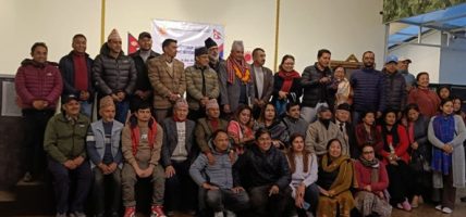 निर्वाचन देश बनाउने र देश जलाउनेबीचको लडाइँ होः ईश्वर पोखरेल