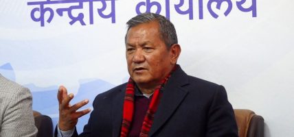 पूराना पार्टीका कमजोरीहरुलाई देखाएर संविधानमाथि आक्रमण भयो : उपाध्यक्ष गुरुङ