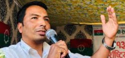 निर्वाचनले कांग्रेस–कम्युनिष्टलाई सबक सिकाउने मात्र होइन, प्रियतावादबाट पनि जोगाउने हो : पूर्ण बस्नेत