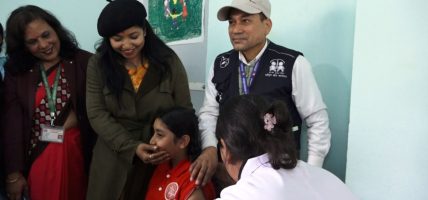 काठमाडौं महानगरद्वारा विद्यालय केन्द्रित निशुल्क एचपीभी खोप अभियान सुरु