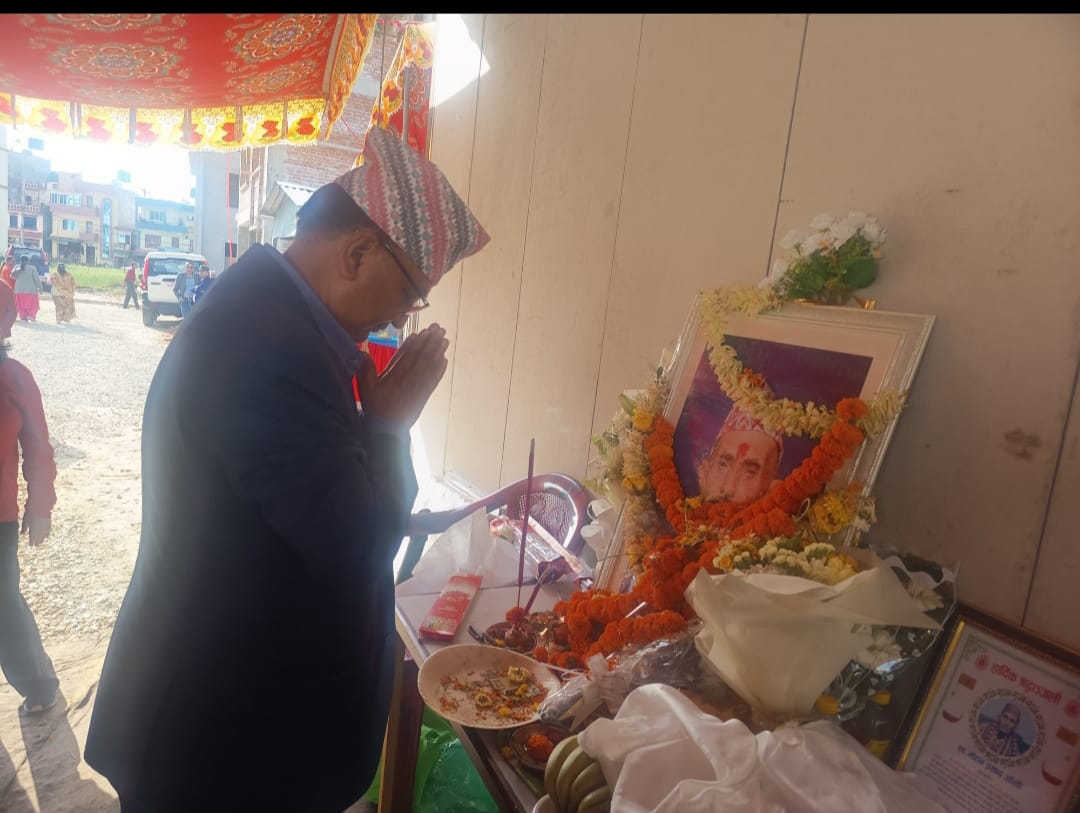 अध्यक्ष ओलीका पिताको निधनप्रति नेता पोखरेलद्धारा परिवारजनमा समवेदना व्यक्त