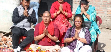 इट्टा पाखामा शताब्दी औँ देखिको फल्चाको पुन:निर्माणका लागी शिलान्यास (तस्बिरसहित) इट्टा पाखामा शताब्दी औँ देखिको फल्चाको पुन:निर्माणका लागी शिलान्यास (तस्बिरसहित)