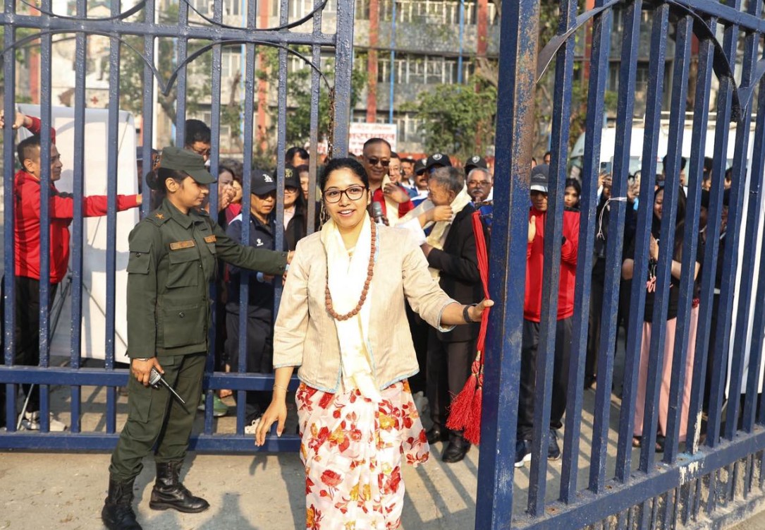 आजदेखि खुला भयो खुला मञ्च